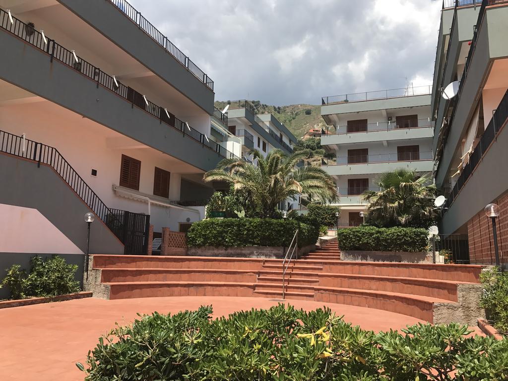 Casa Paloma Apartment Letojanni Exterior photo